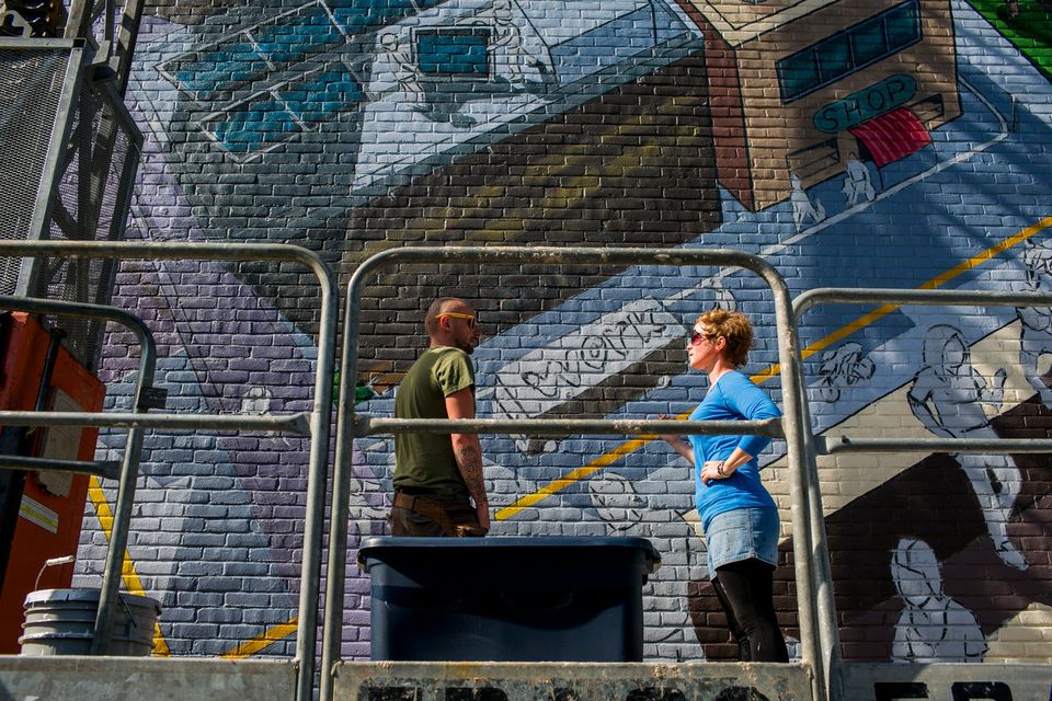 Large-scale mural adds color to Ann Arbor